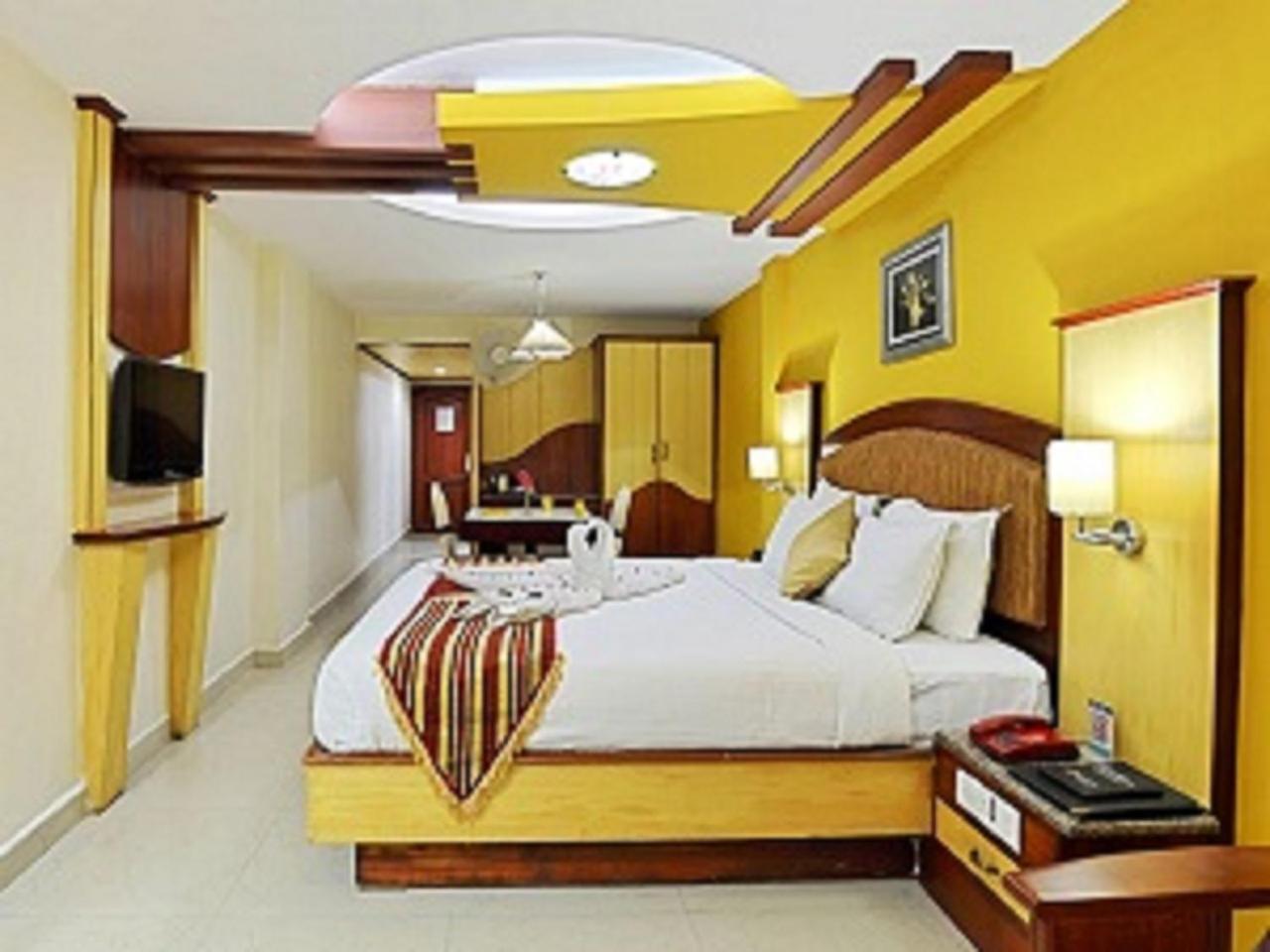 พนมารี เรซิเดนซี่ Hotel อูตี ภายนอก รูปภาพ