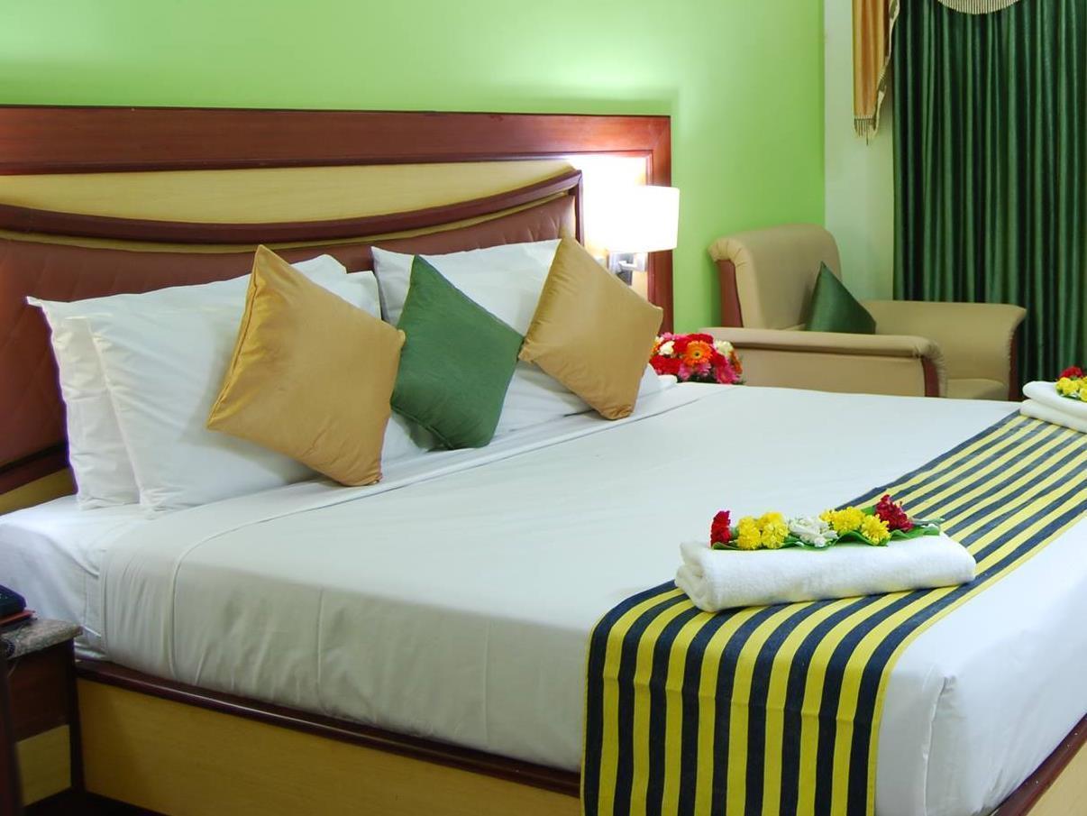 พนมารี เรซิเดนซี่ Hotel อูตี ภายนอก รูปภาพ